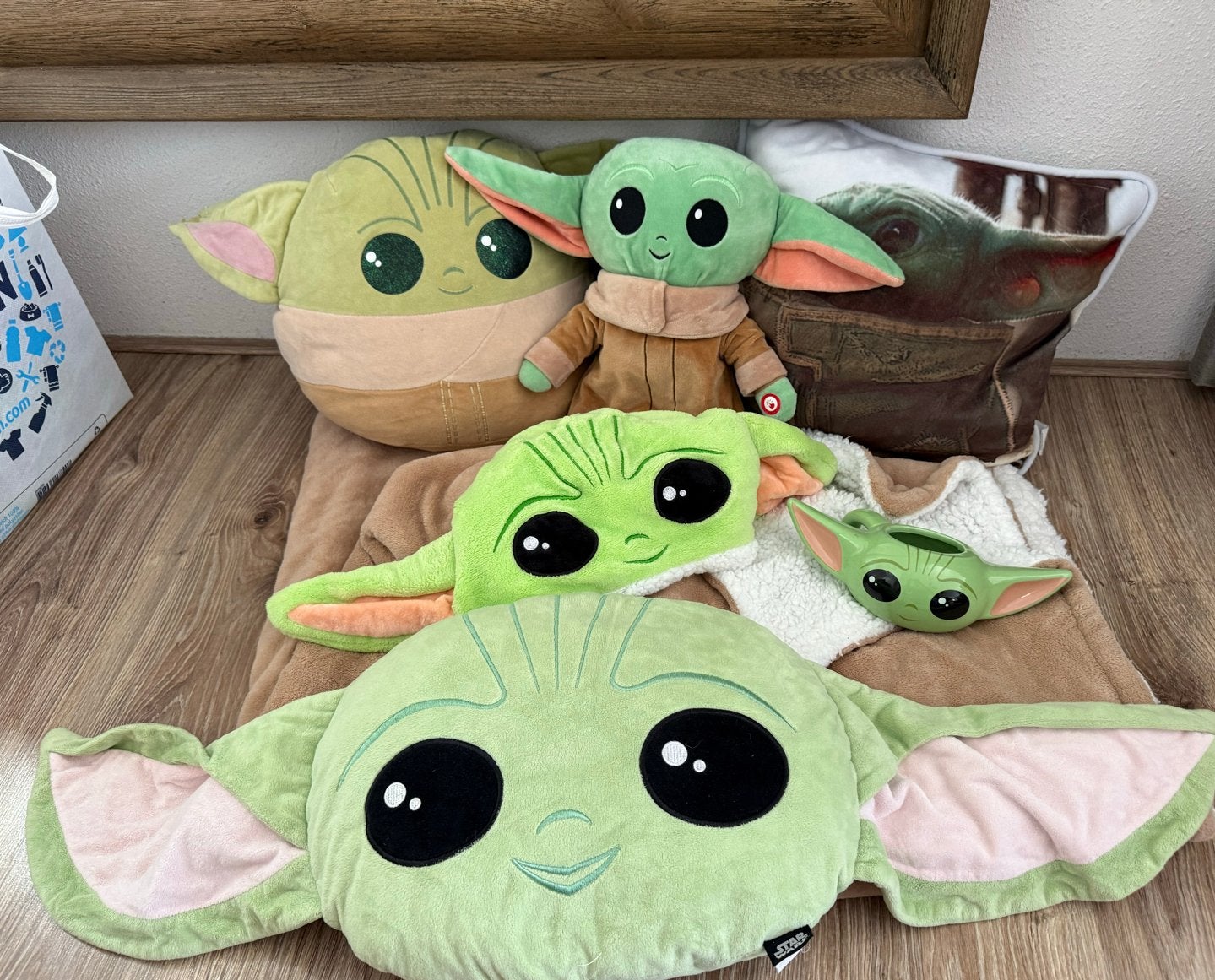 Baby Yoda Grogu Star Wars knuffels, mok, deken en kussens, Met licht, Overige typen, Ophalen of Verzenden, Middelgroot (20 tot 80 cm)