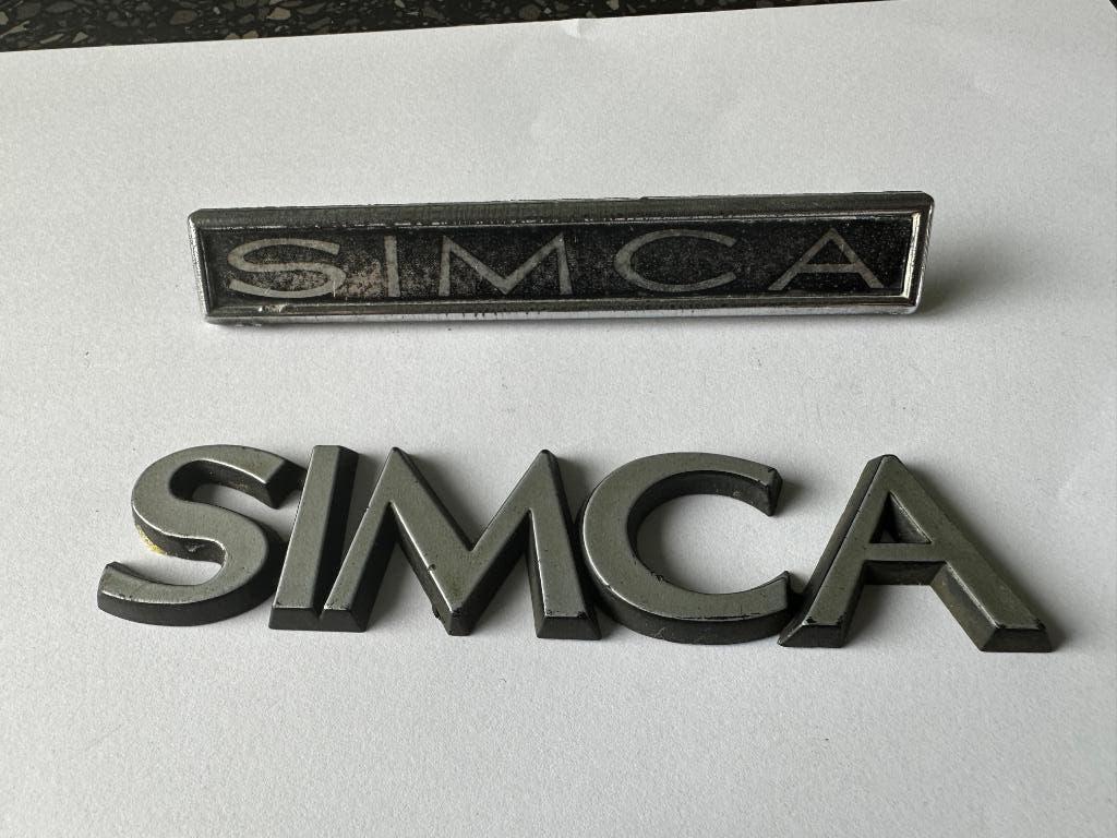 2 mooie SIMCA emblemen. Embleem., Ophalen of Verzenden, Gebruikt, Gebruiksvoorwerp