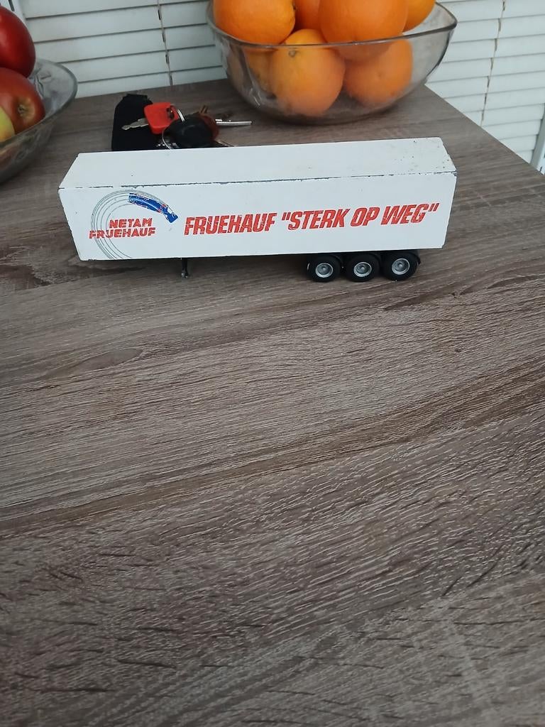 Opleger van lion car 1.50, Hobby en Vrije tijd, Modelauto's | 1:50, Ophalen of Verzenden, Bus of Vrachtwagen, Lion Toys