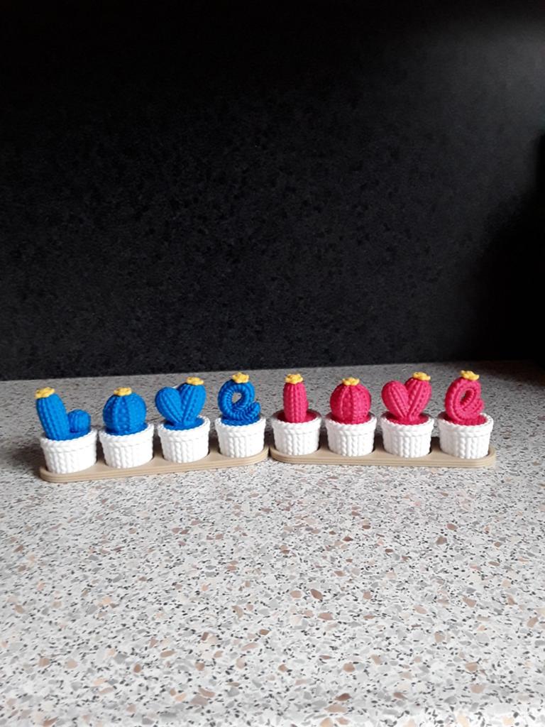 Gehaakte 'LOVE' Cactussen in Potjes - Handgemaakt, Ophalen of Verzenden, Nieuw
