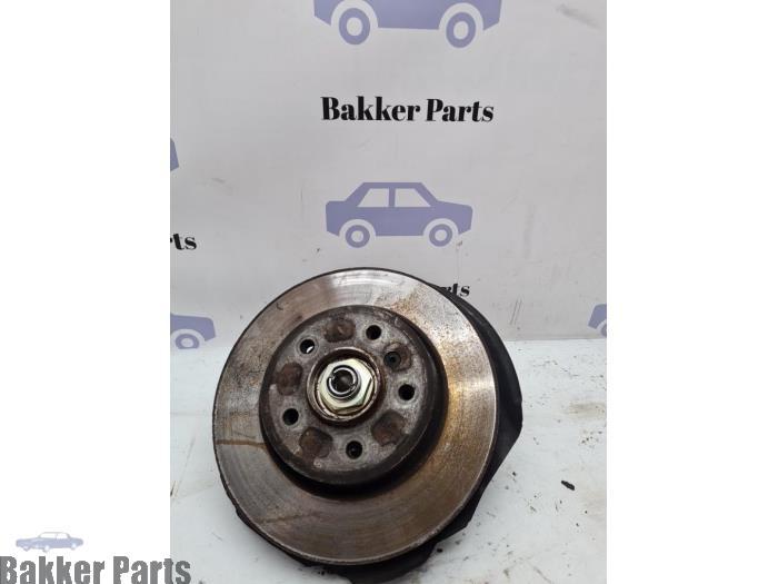 Fusee rechts-voor van een BMW 3-Serie, Gebruikt, -, -, Ophalen of Verzenden