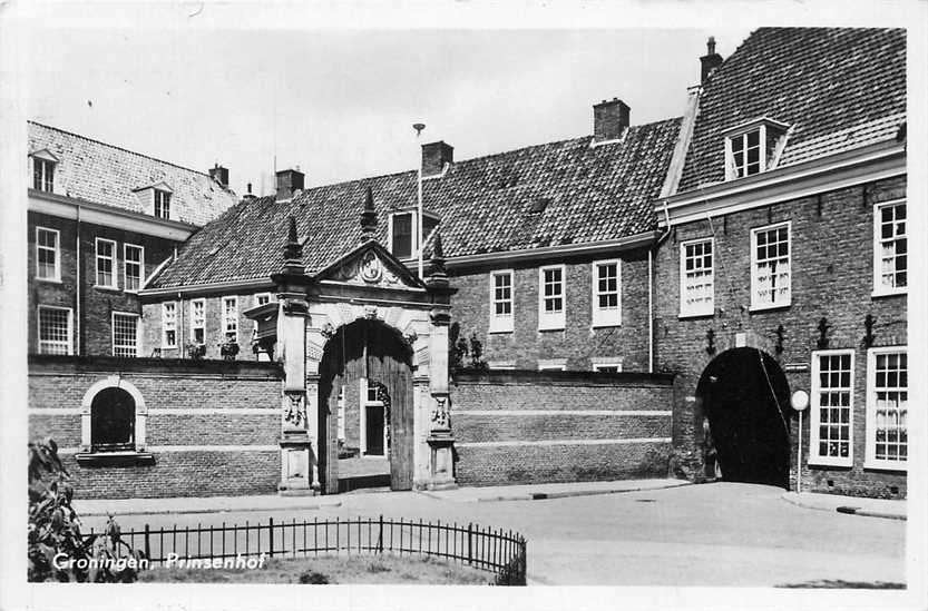 300-125-037 Groningen Prinsenhof, Verzenden, Voor 1920, Groningen