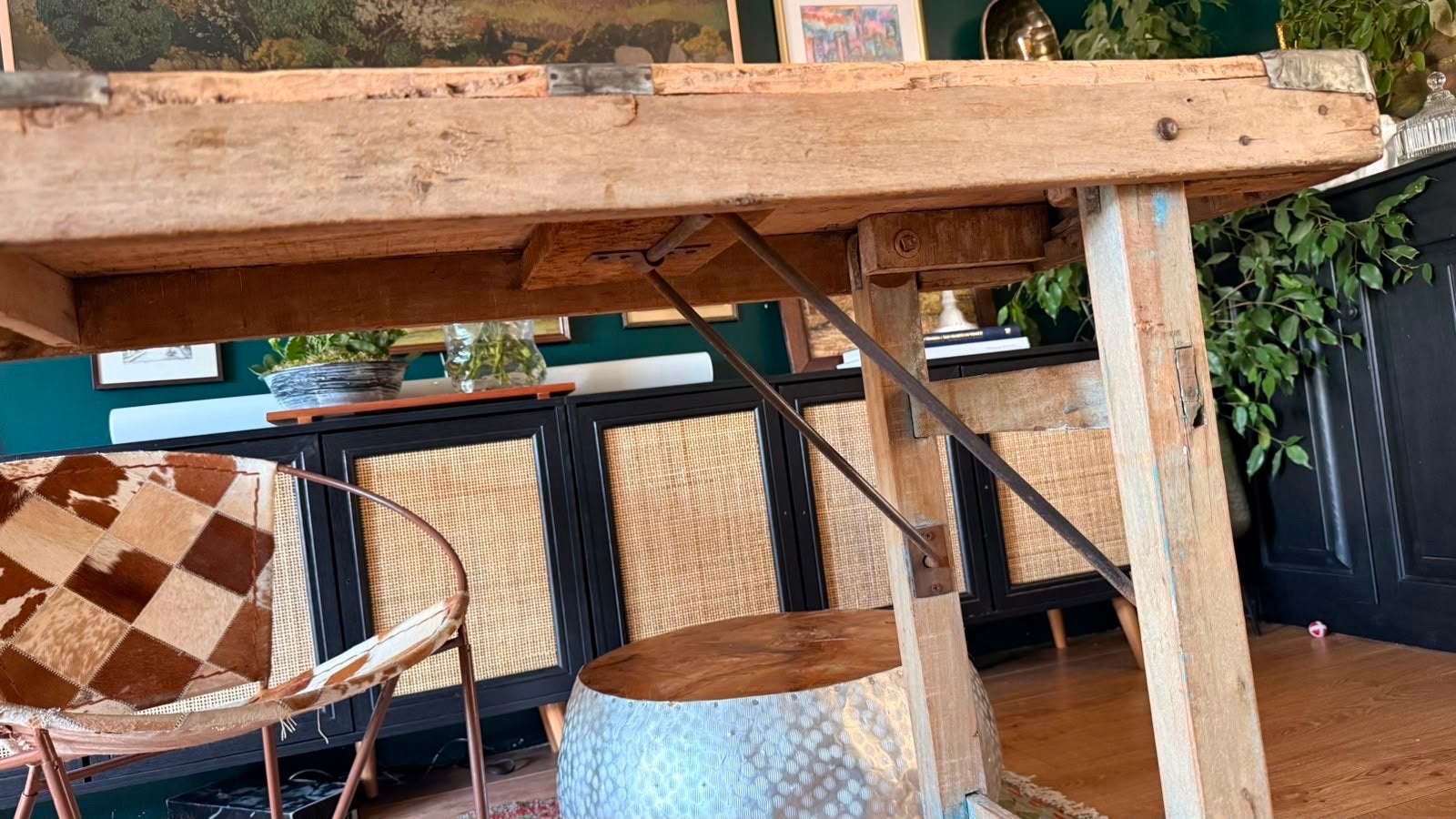 Vintage houten werkbank/tafel met metalen details, Ophalen of Verzenden