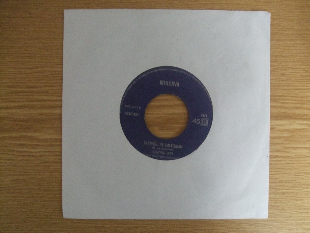 RAMONA DUO    CARNIVAL IN AMSTERDAM / RAMONA X, 7 inch, Single, Ophalen of Verzenden, Zo goed als nieuw