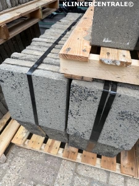 80m2 grijs betontegels 30x30x4,5cm stoep/trottoir/tuintegels, Bij dit gebruikte product niet meer te achterhalen., Gebruikt, Verzenden