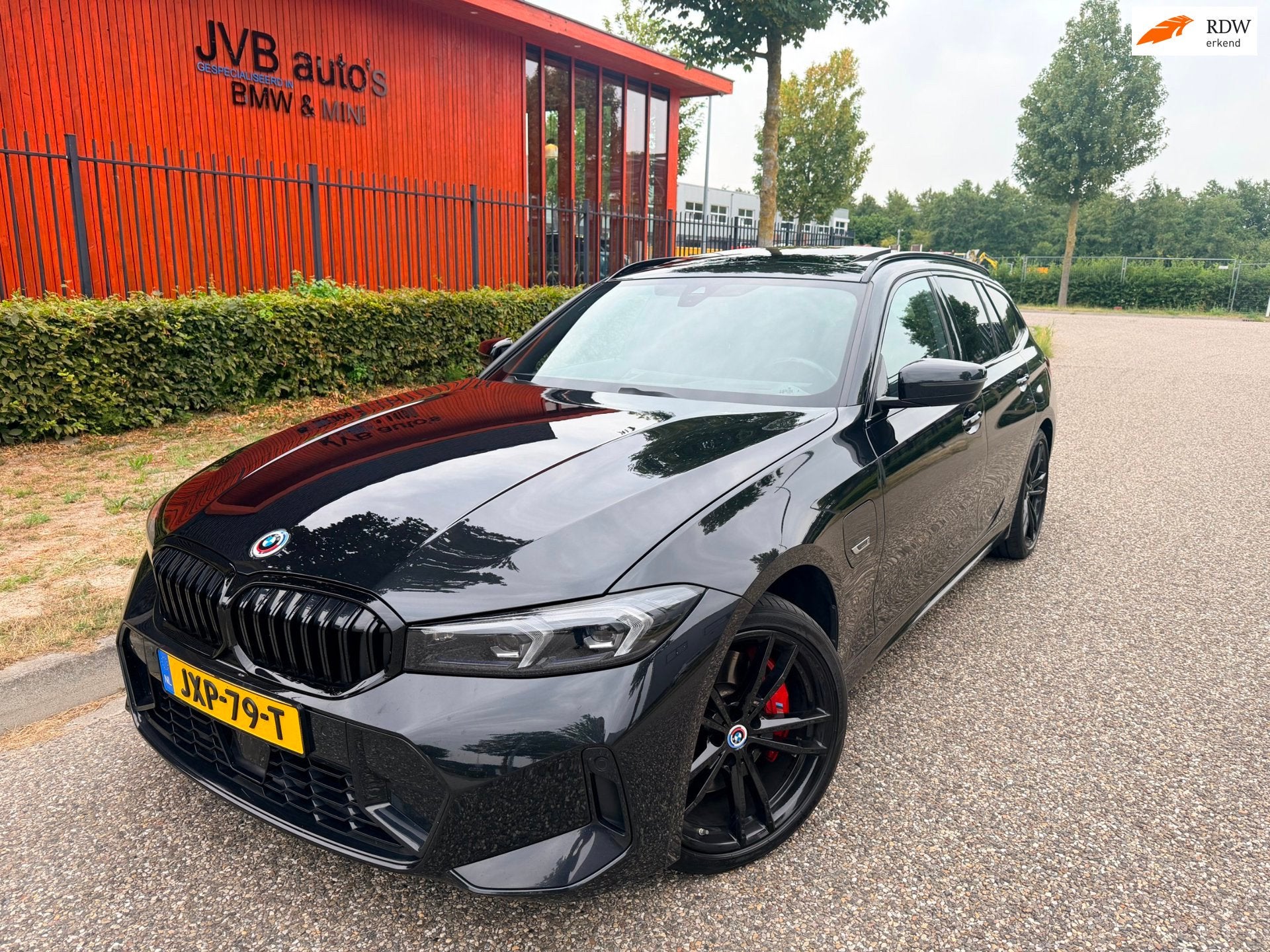 BMW 3-serie Touring 330e xDrive, M-Sport PRO, H&K, trekhaak,, 1998 cc, Gebruikt, 4 cilinders, Zwart