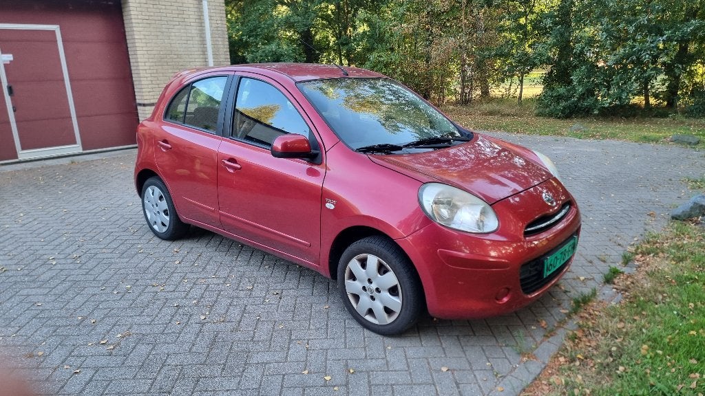 Nissan Micra 1.2 59KW 5DR 2012 Rood, Auto's, Nissan, Voorwielaandrijving, 31 €/maand, 1198 cc, 3 cilinders