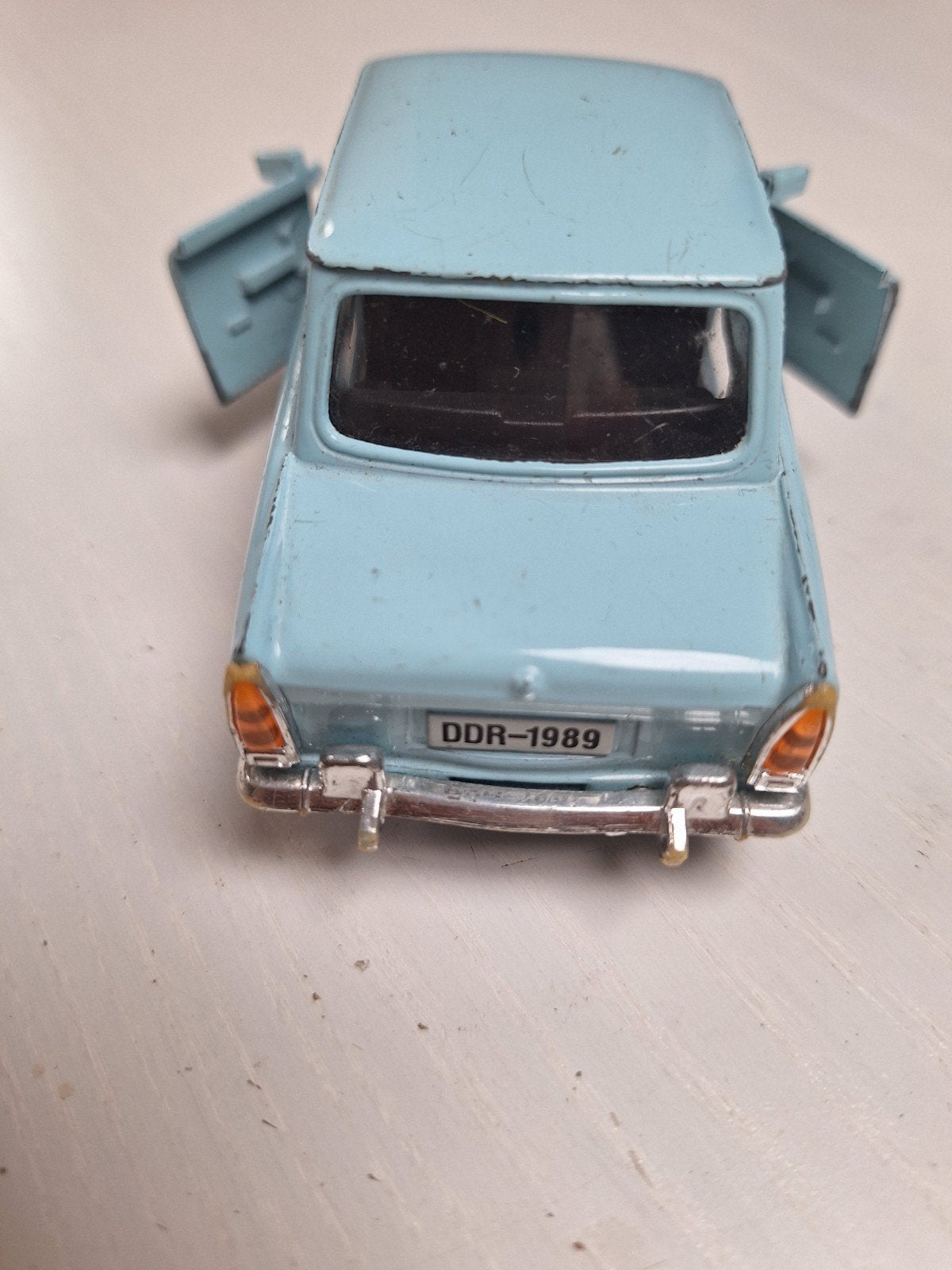 Trabant 601 modelauto - DDR 1989 - Lichtblauw, Ophalen, Gebruikt