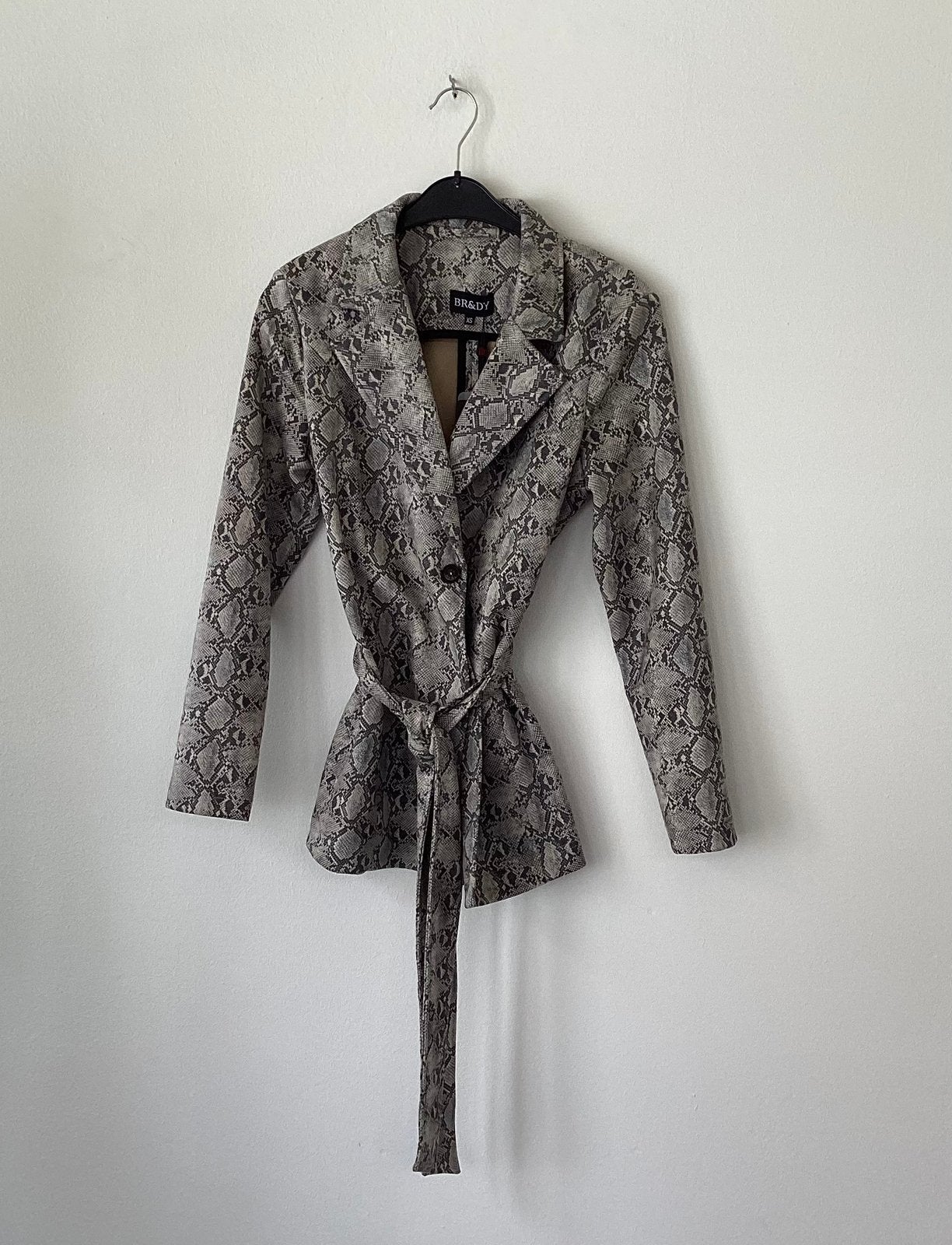 BR&DY nieuwe blazer,mt XS, Kleding | Dames, Verzenden, Nieuw, Maat 34 (XS) of kleiner, Jasje