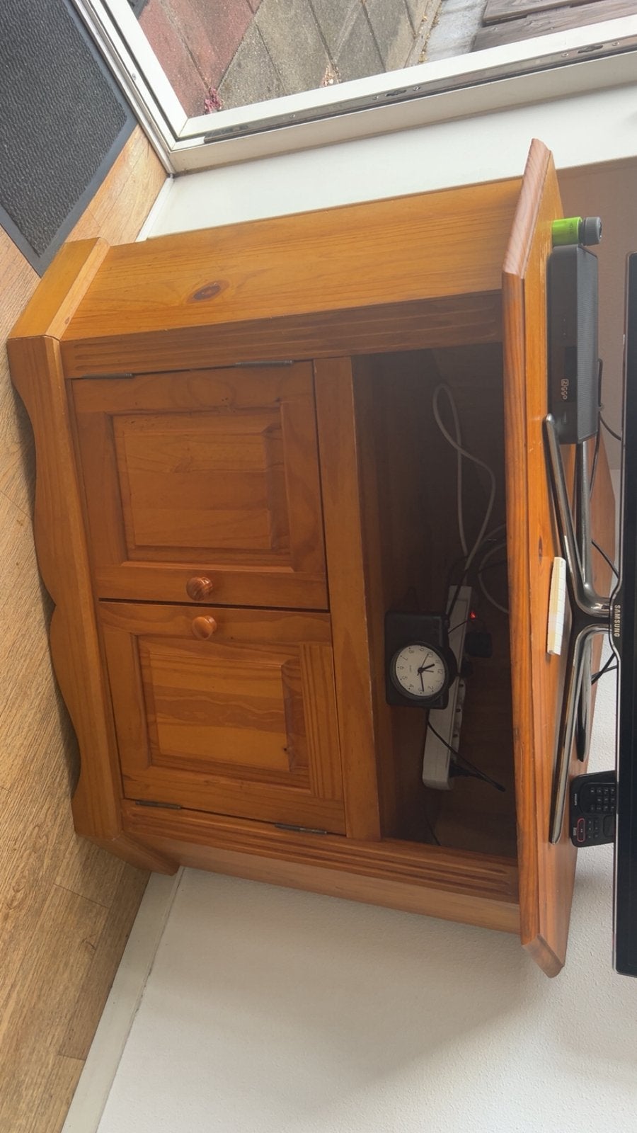 Tv hoekkast, Huis en Inrichting, Kasten | Secretaires, Ophalen, Zo goed als nieuw