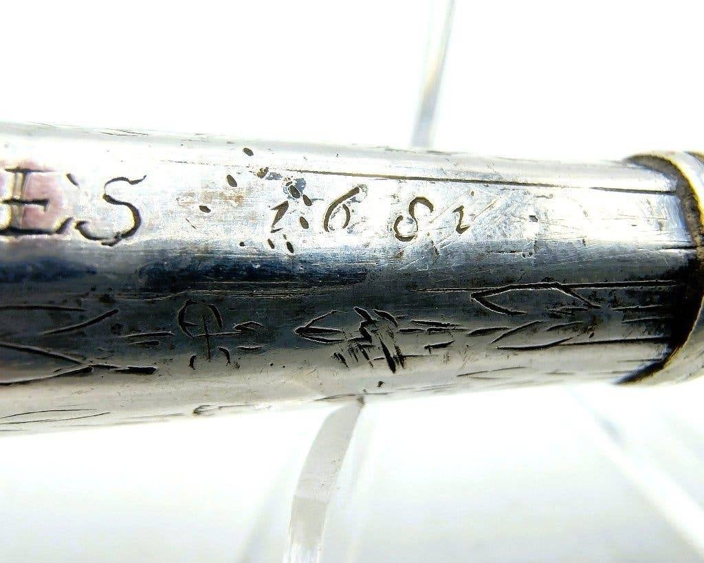 Museaal Fries zilveren mesheft met stalen lemmet, 1681, Verzenden, Zilver