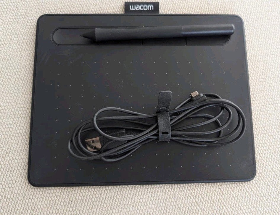 Wacom intuos tekentablet met pen en USB-kabel, Computers en Software, Ophalen, Gebruikt, Bedraad, Wacom