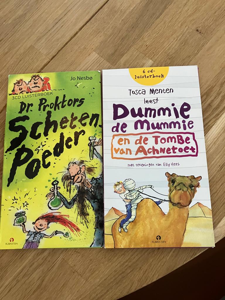 Luisterboeken: Dr. Proktors Schetenpoeder & Dummie de Mummie, Ophalen, Zo goed als nieuw, Verhalen
