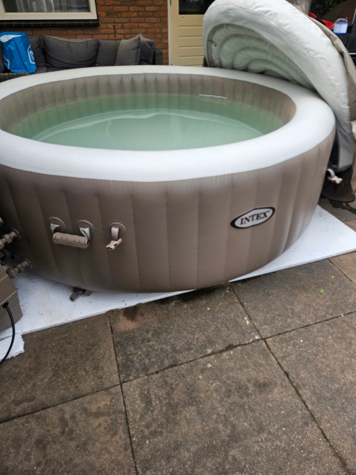 Intex PureSpa Opblaasbare Jacuzzi met Pomp en Afdekzeil, Ophalen of Verzenden, Gebruikt, Afdekzeil, Opblaasbaar