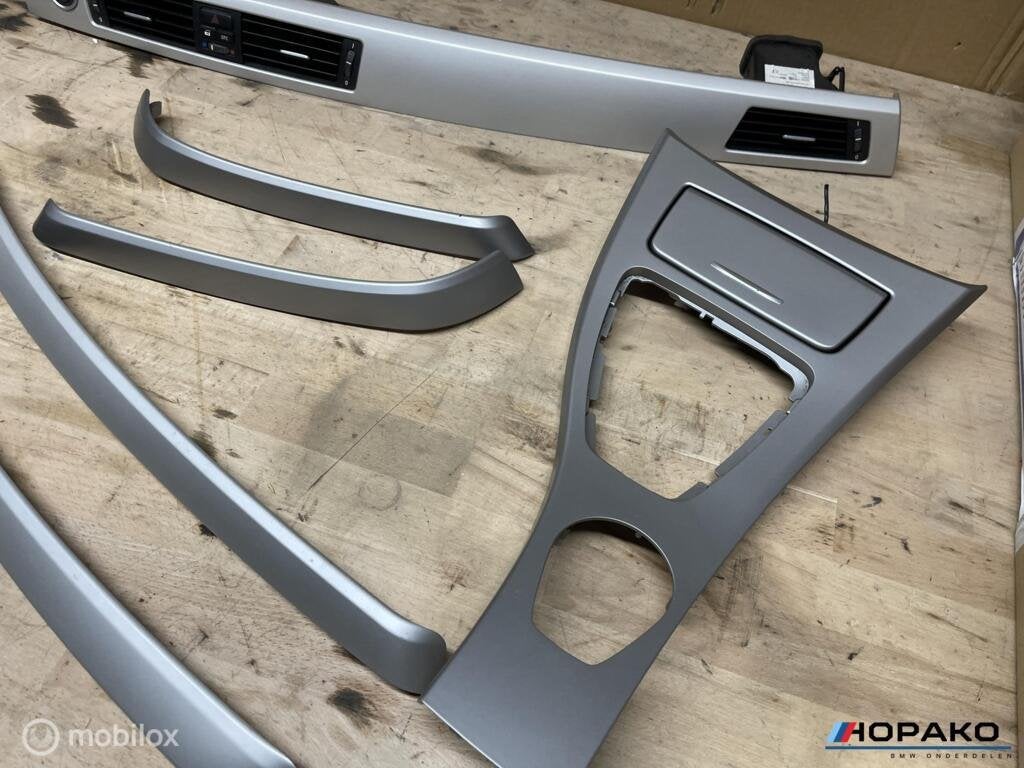 Interieurlijsten set BMW 3 serie E90 E91 E92 E93 grijs CCC, Auto-onderdelen, Gebruikt, Einsteinlaan 5 rijswijk, Bmw, Ophalen of Verzenden