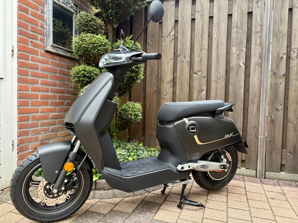NIEUWE !! Super Soco Cux Electrische snorscooter, Fietsen en Brommers, Overige merken, Elektrisch, Nieuw, Ophalen of Verzenden