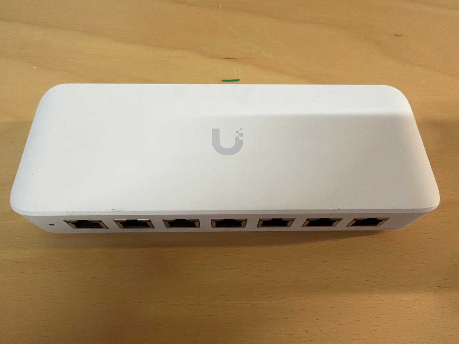 Ubiquiti UniFi Switch Lite 8 PoE (USW-Lite-8-PoE) 60W, Computers en Software, Ophalen of Verzenden, Zo goed als nieuw