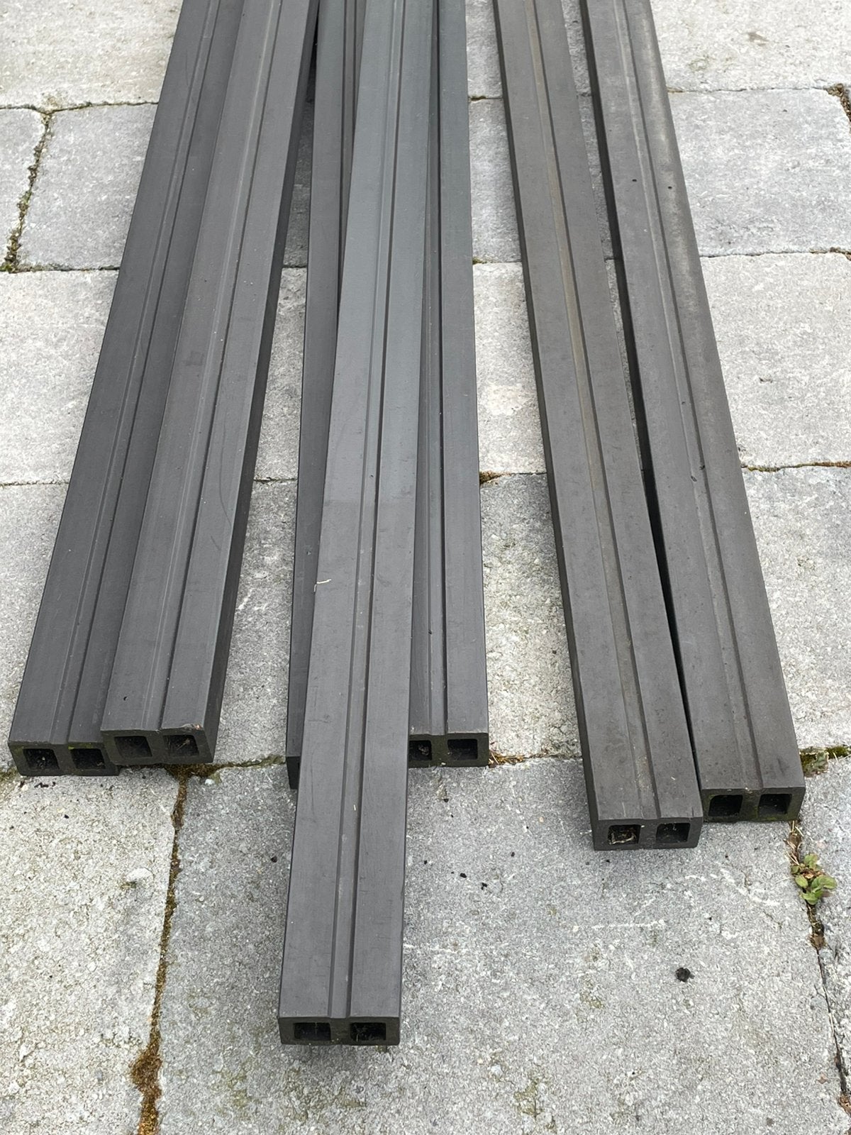 7 stuks composiet regels onderconstructie balken, Ophalen, Zo goed als nieuw