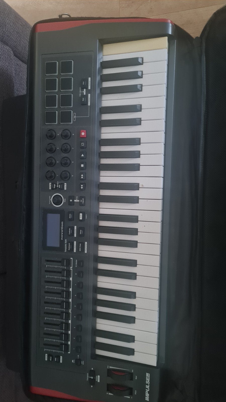 Novation Impulse 49 MIDI-keyboard met USB-MIDIkabel, Muziek en Instrumenten, Ophalen