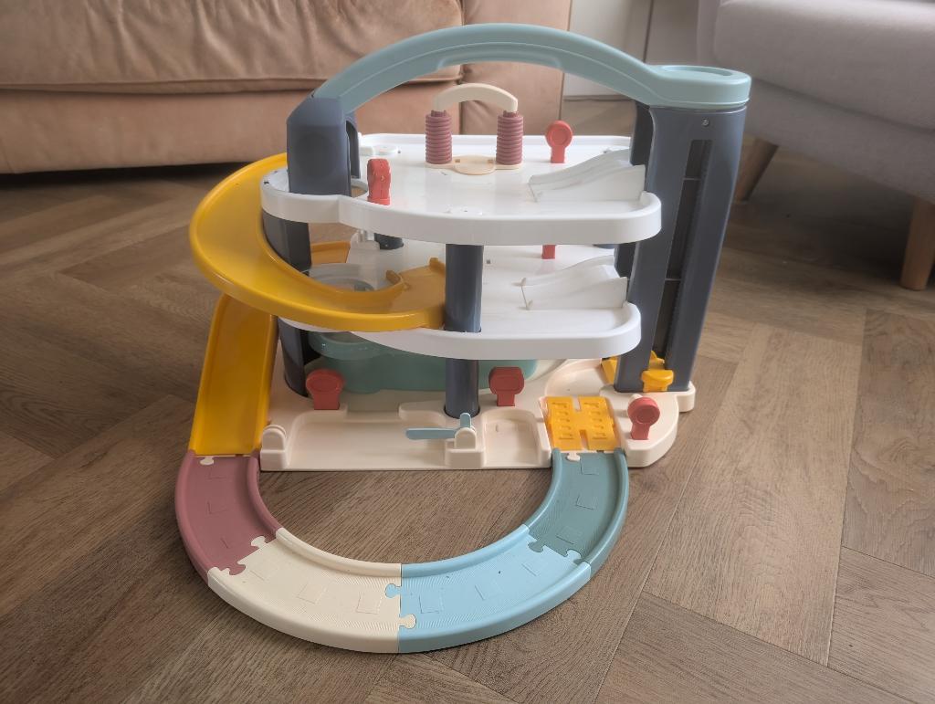 Smoby parkeergarage, Kinderen en Baby's, Speelgoed | Overig, Ophalen of Verzenden, Zo goed als nieuw, Jongen of Meisje