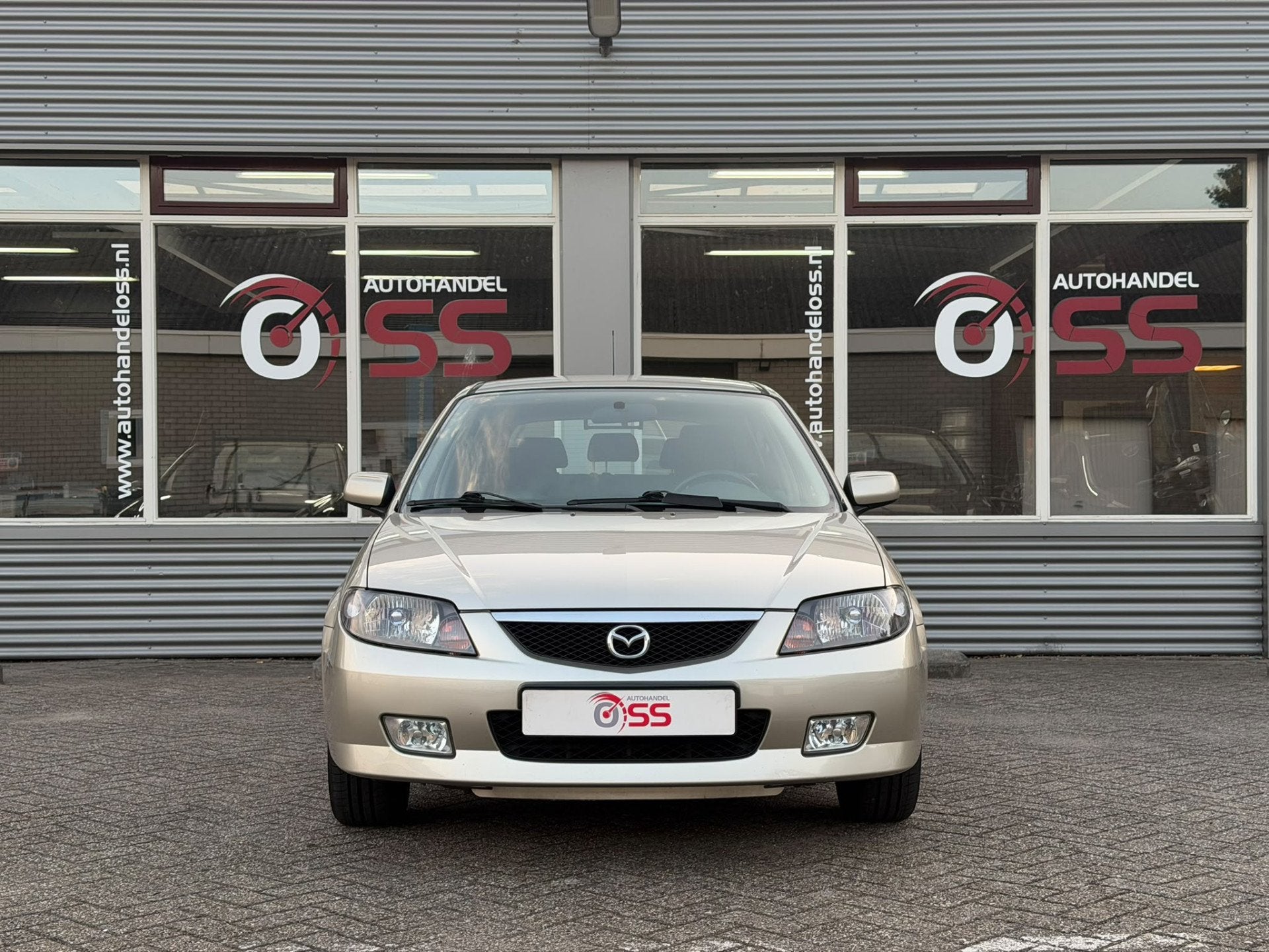 Mazda Mazda 323