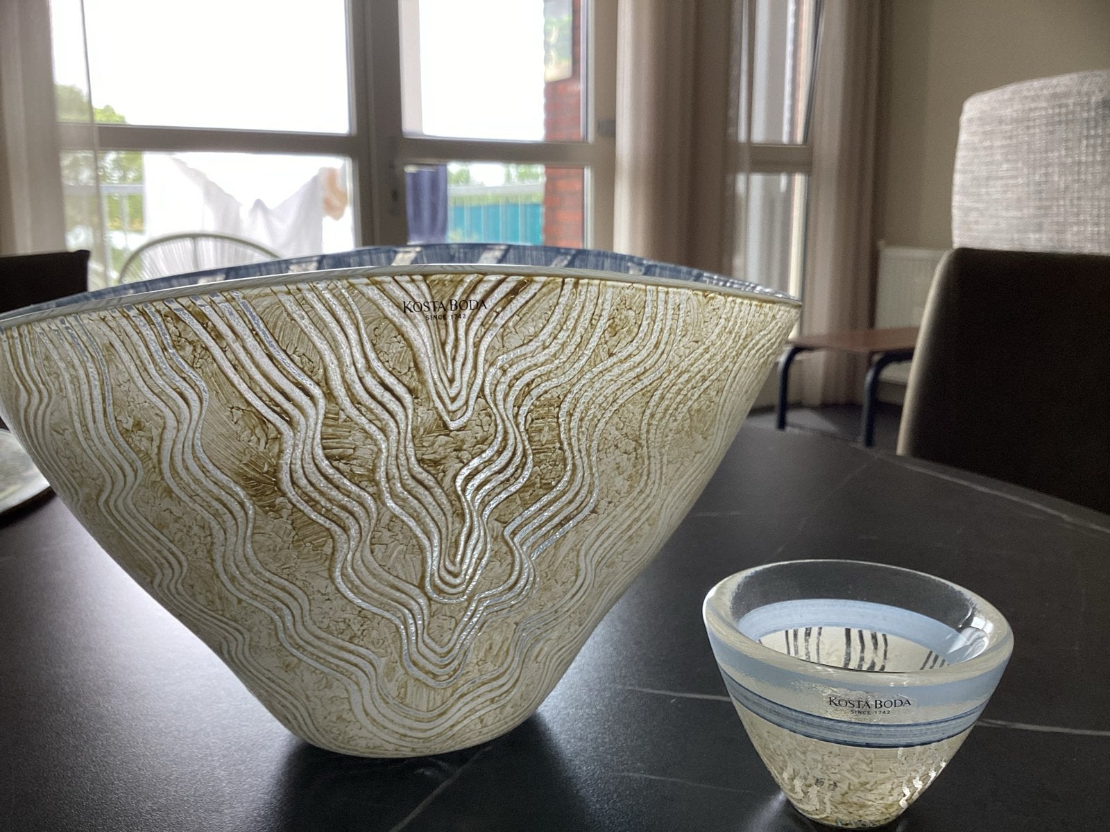Kosta Boda glazen schaal en waxinelichthouder, Tonga, Schaal, Blauw, 15 cm, Gesigneerd