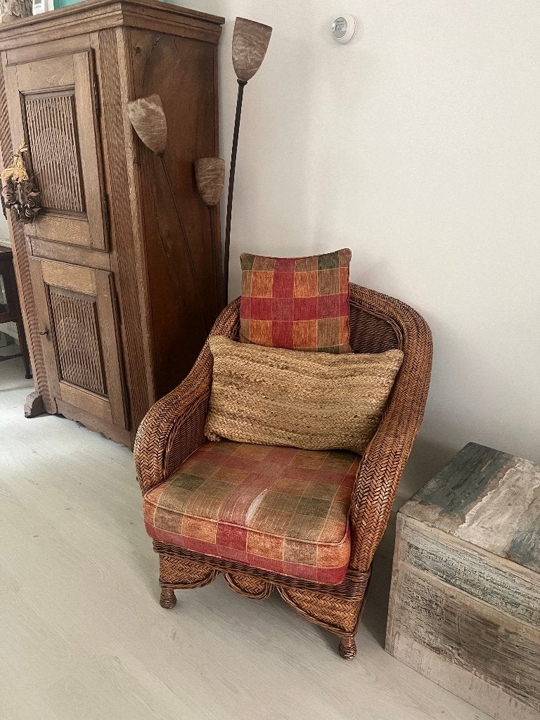 Rotan/rieten fauteuil met kussens, Huis en Inrichting, Fauteuils, Ophalen, Gebruikt, 50 tot 75 cm, Riet of Rotan