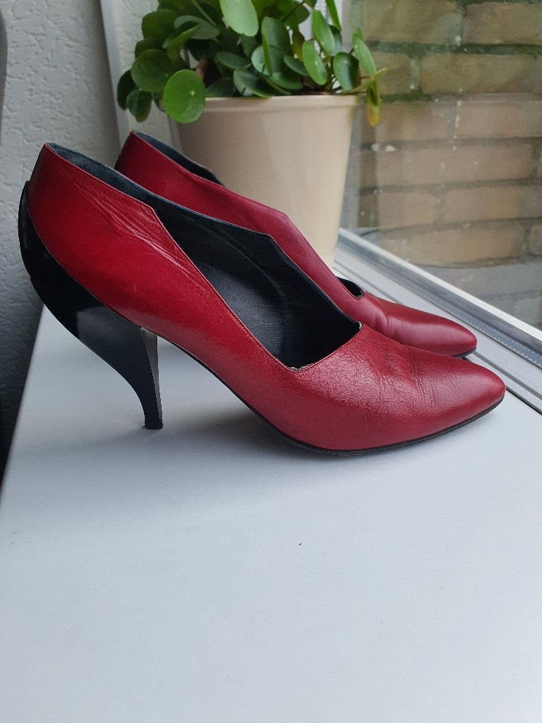 Lisa Tucci leren pin-up hakken rood/zwart – maat 40, Ophalen of Verzenden, Zo goed als nieuw, Rood