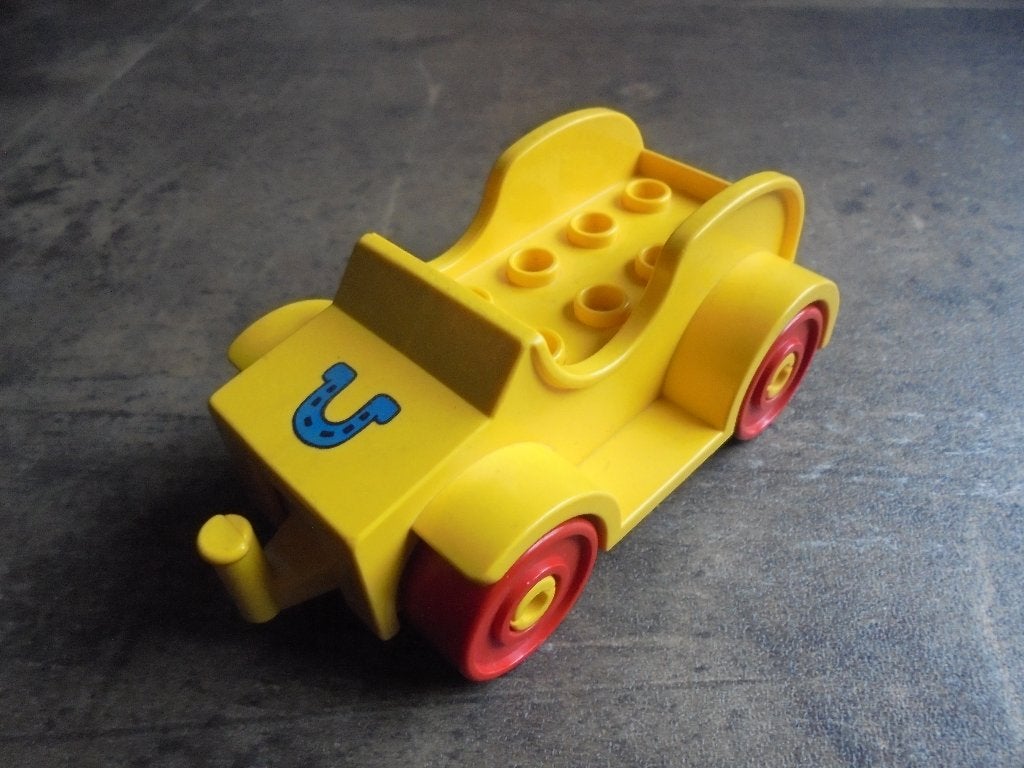 Lego Duplo Car Base 2x6 with Body Racer Car (zie foto's) 4, Ophalen of Verzenden, Gebruikt, Losse stenen, Duplo