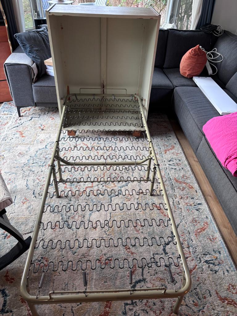 Vintage logeerbed / opklapbed (kastmodel) - 190x80, Ophalen