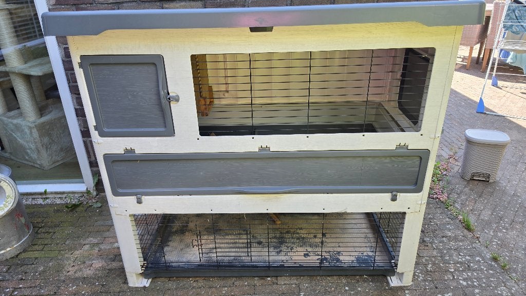 Perfast konijnenhok met bodemplaat en stenen voerbakje, Dieren en Toebehoren, Ophalen, Gebruikt, Minder dan 75 cm, 90 cm of meer