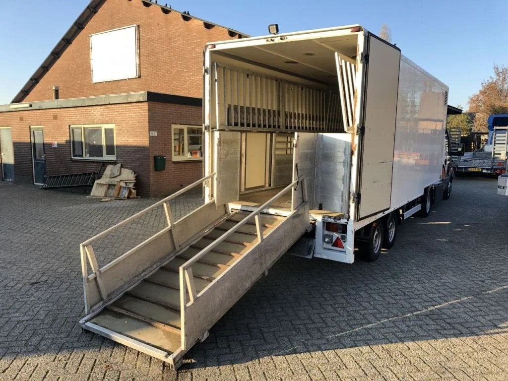 DOORNWAARD Be oplegger vee trailer 5 ton's Veewagen doornwaa, Auto's, Overige brandstoffen, Origineel Nederlands, Bedrijf, Aanhangers en Opleggers