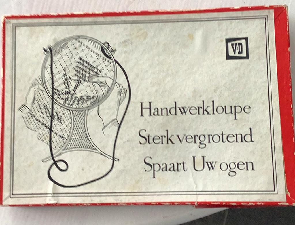 Handwerkloupe, kan om de nek worden gehangen., Ophalen of Verzenden, Vergrootglas of Loep