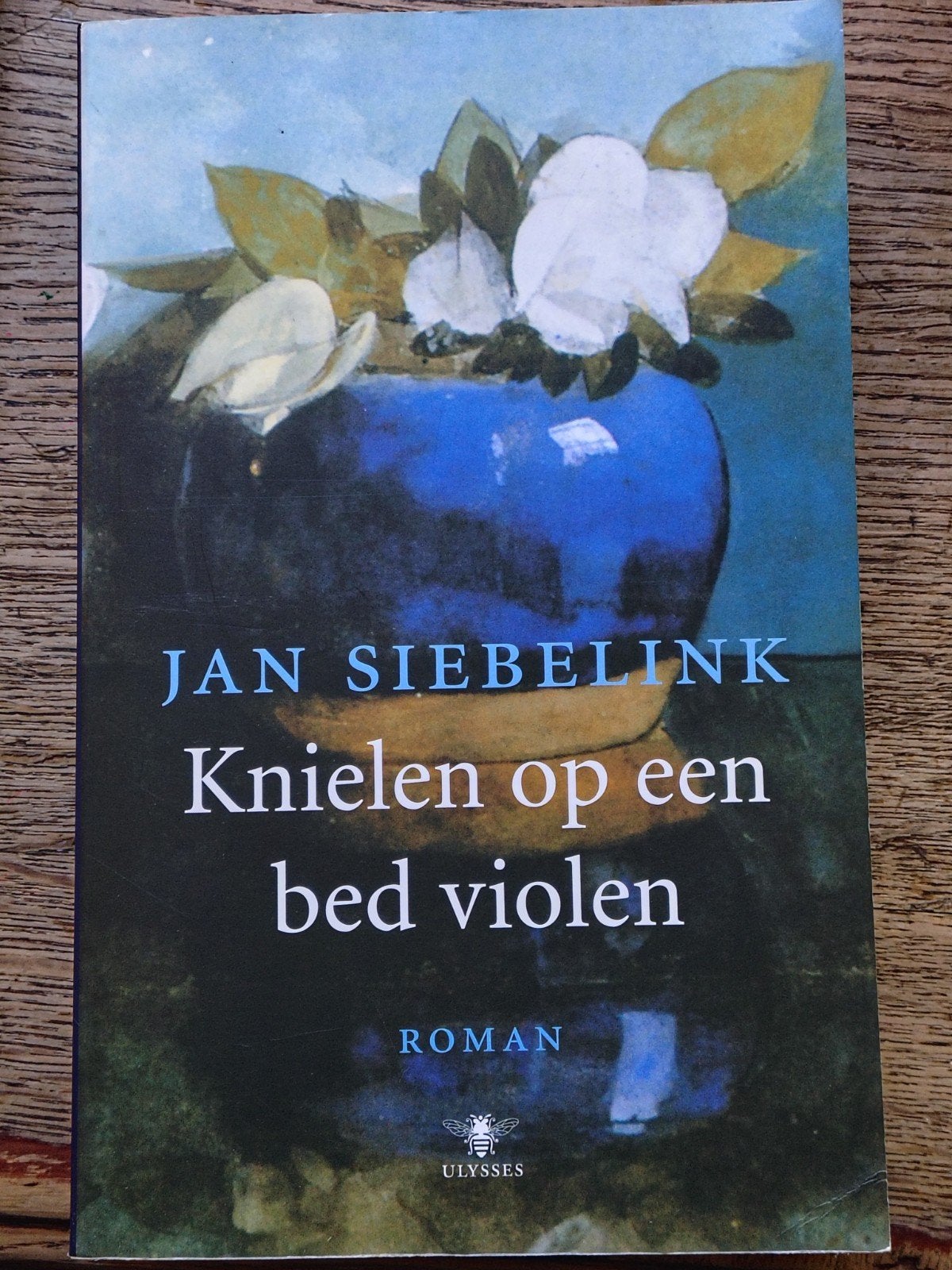 Jan Siebelink: Knielen op een bed violen, Ophalen of Verzenden, Gelezen