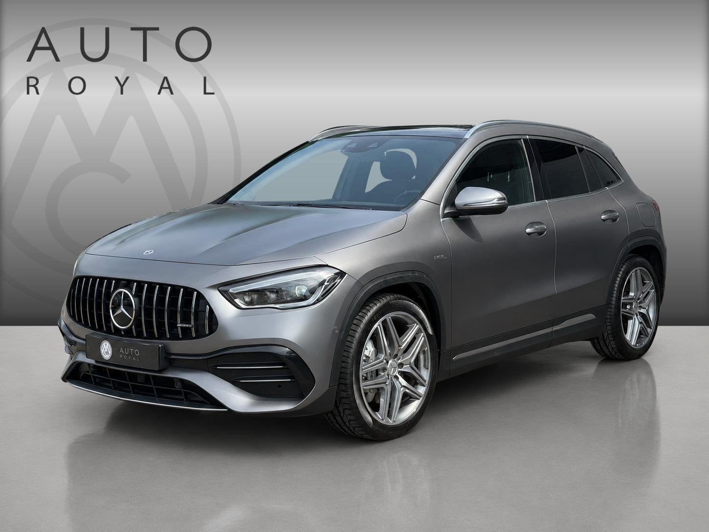 Mercedes-Benz GLA 35 AMG 4MATIC BURMESTER | PANO | TREKHAAK, Auto's, Automaat, 4 cilinders, Leder en Stof, Vierwielaandrijving