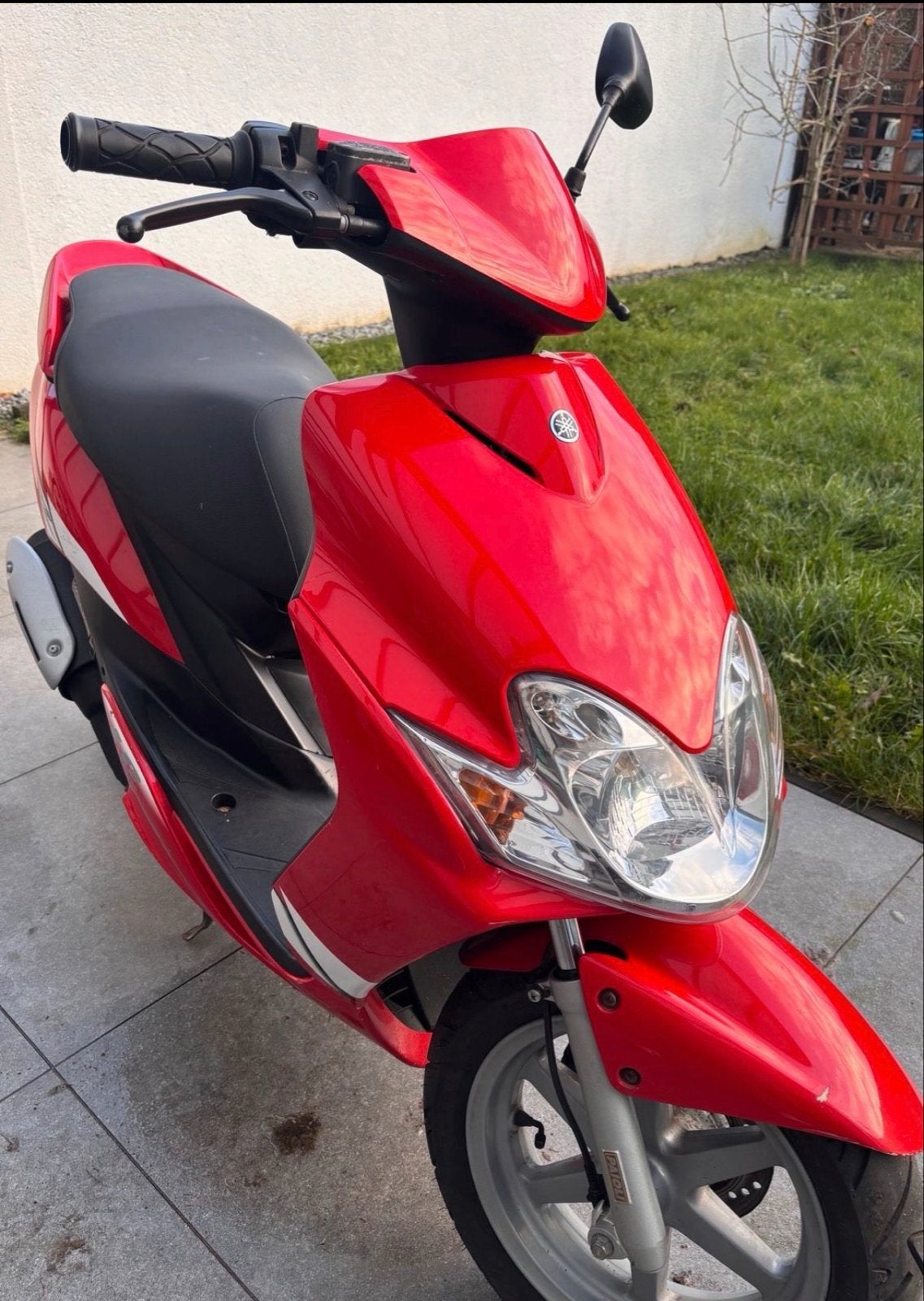 Yamaha Jog RR 50cc - Duitse papieren, nieuwe banden, Fietsen en Brommers, Ophalen of Verzenden, Gebruikt, Tweetakt, JogR of RR