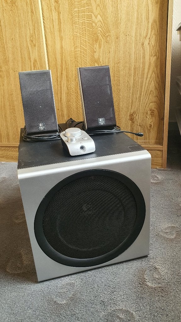 Logitech Z2300  Boxenset 2.1   200W RMS, Ophalen, Gebruikt, Subwoofer, Logitech