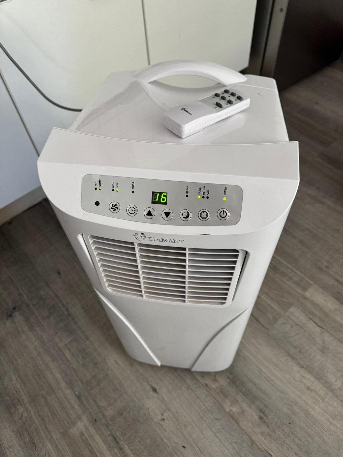 Diamant Airco mobiel – 9000 BTU - Koelt perfect, Witgoed en Apparatuur, Ophalen, Timer, 3 snelheden of meer, Zo goed als nieuw