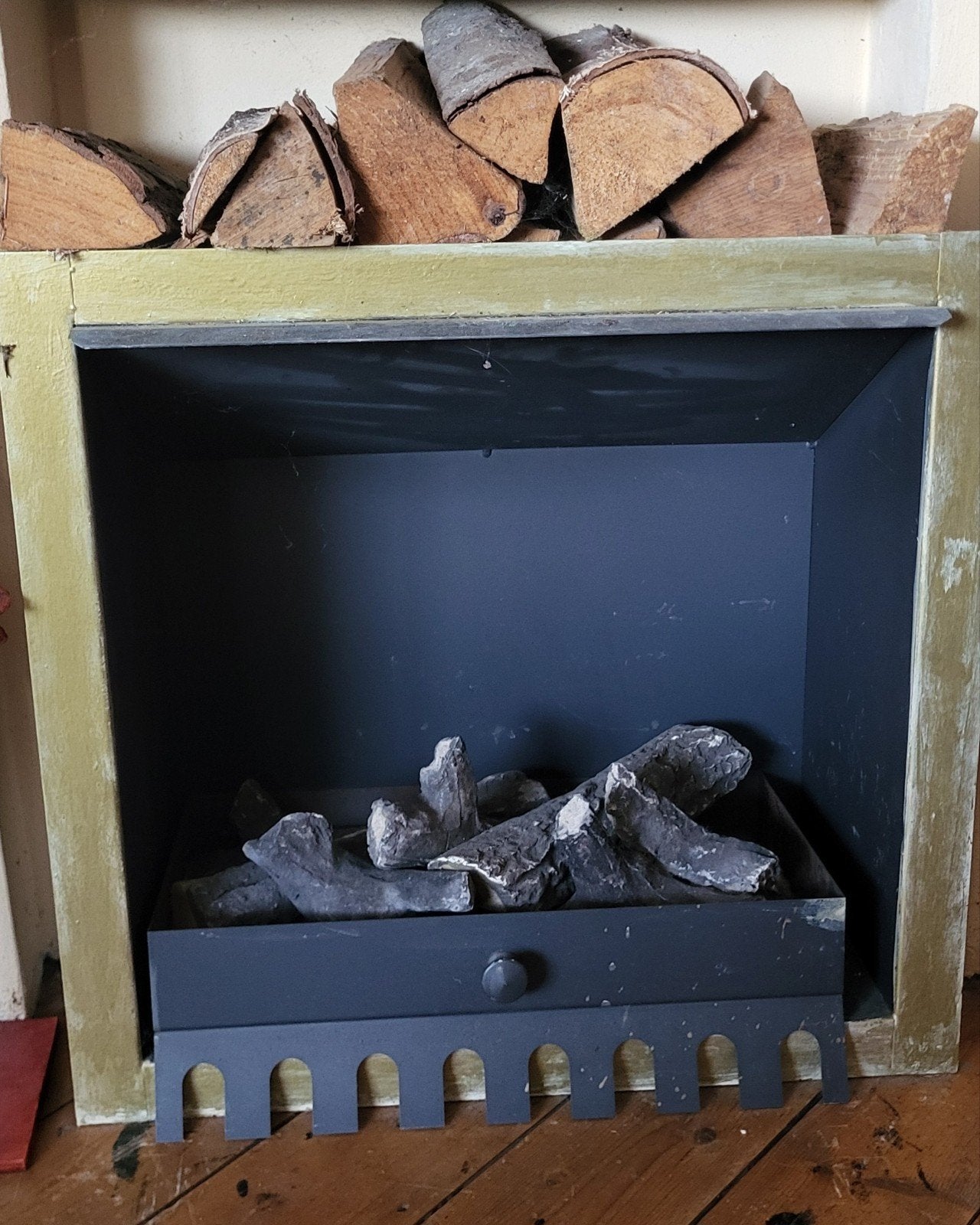 mooie nephaard met houtblokken decoratie, Ophalen, Gebruikt, Inbouwhaard, Elektrische haard