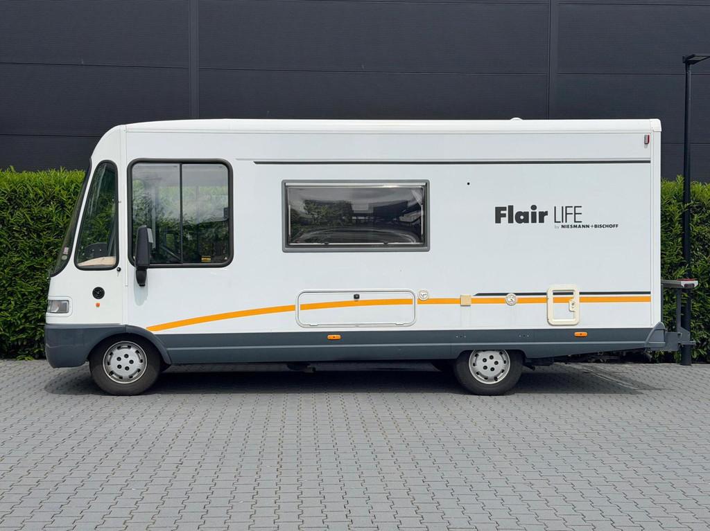 Niesmann & Bisschoff Flair Life INTEGRAALCAMPER, 3-PERSOONS,, Caravans en Kamperen, 6 tot 7 meter, Bedrijf, Tot en met 3, 6 tot 7 meter