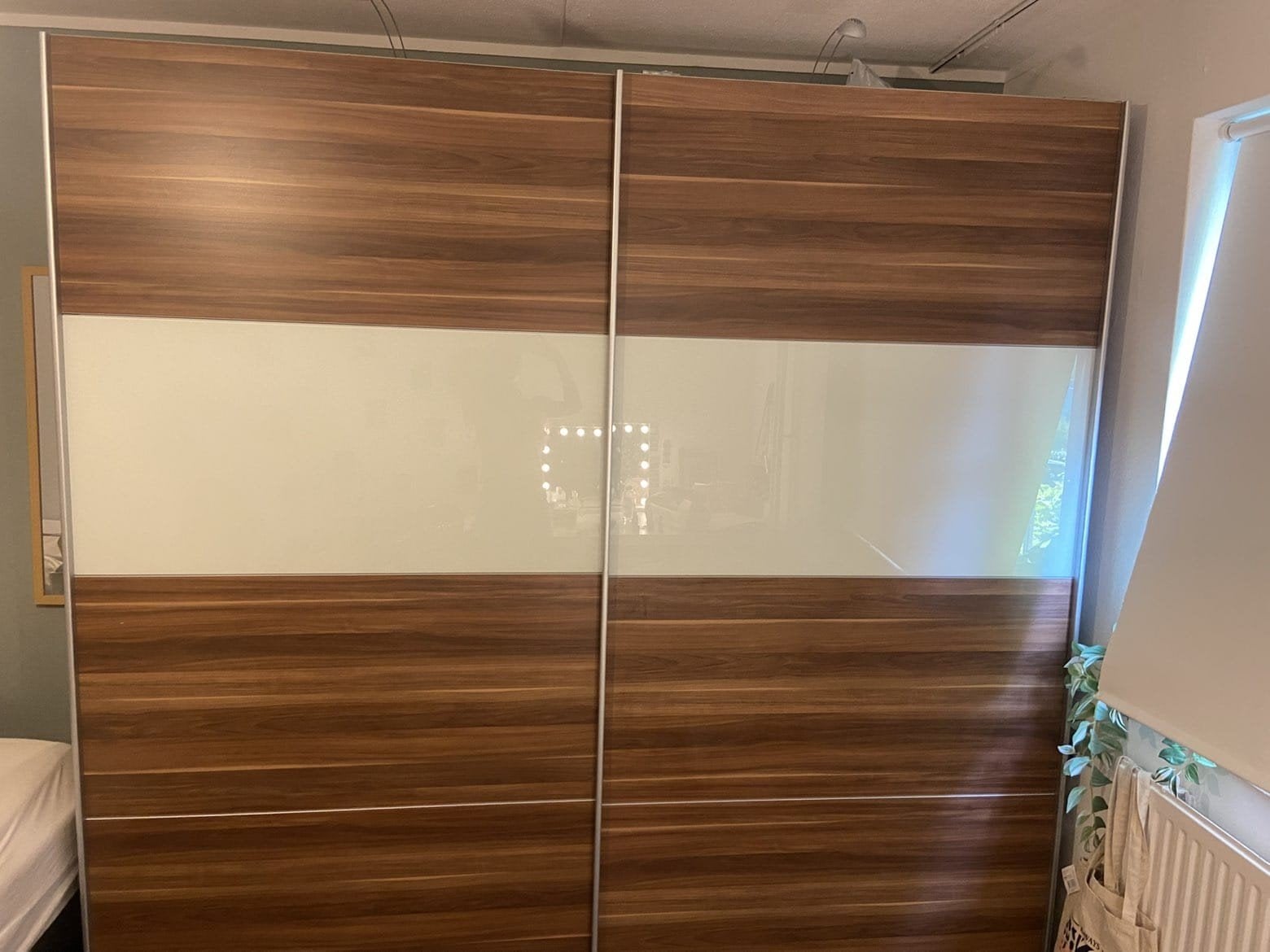 Kledingkast met schuifdeuren, Gebruikt, Met plank(en), 150 tot 200 cm, Ophalen of Verzenden