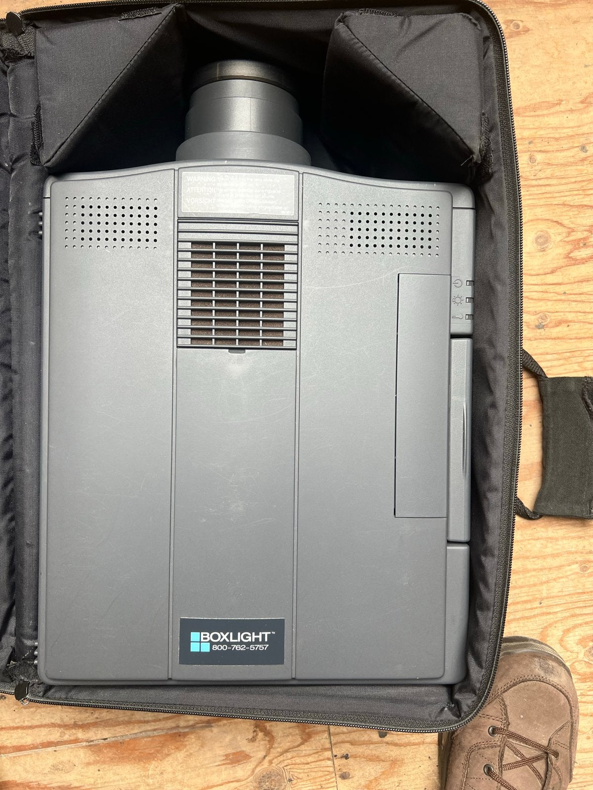 Boxlight Procolor 3080 LCD Projector met optioneel scherm, Ophalen of Verzenden, Zo goed als nieuw, LCD