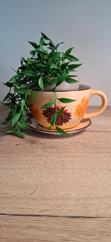 Keramieken XXL Bloempot "Theekop" met Herfstbladeren Taspot, Tuin en Terras, Bloempotten, Zo goed als nieuw, Aardewerk, Binnen