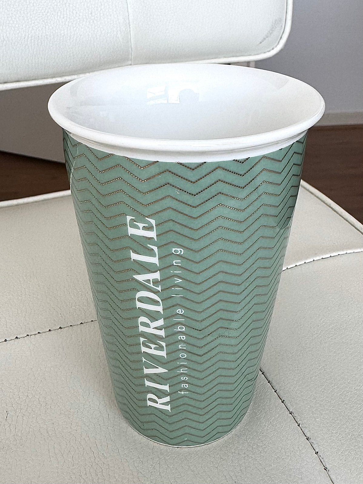 Riverdale fashionable living groen witte koffiemok/theemok, Overige merken, Verzenden, Zo goed als nieuw, Overige stijlen
