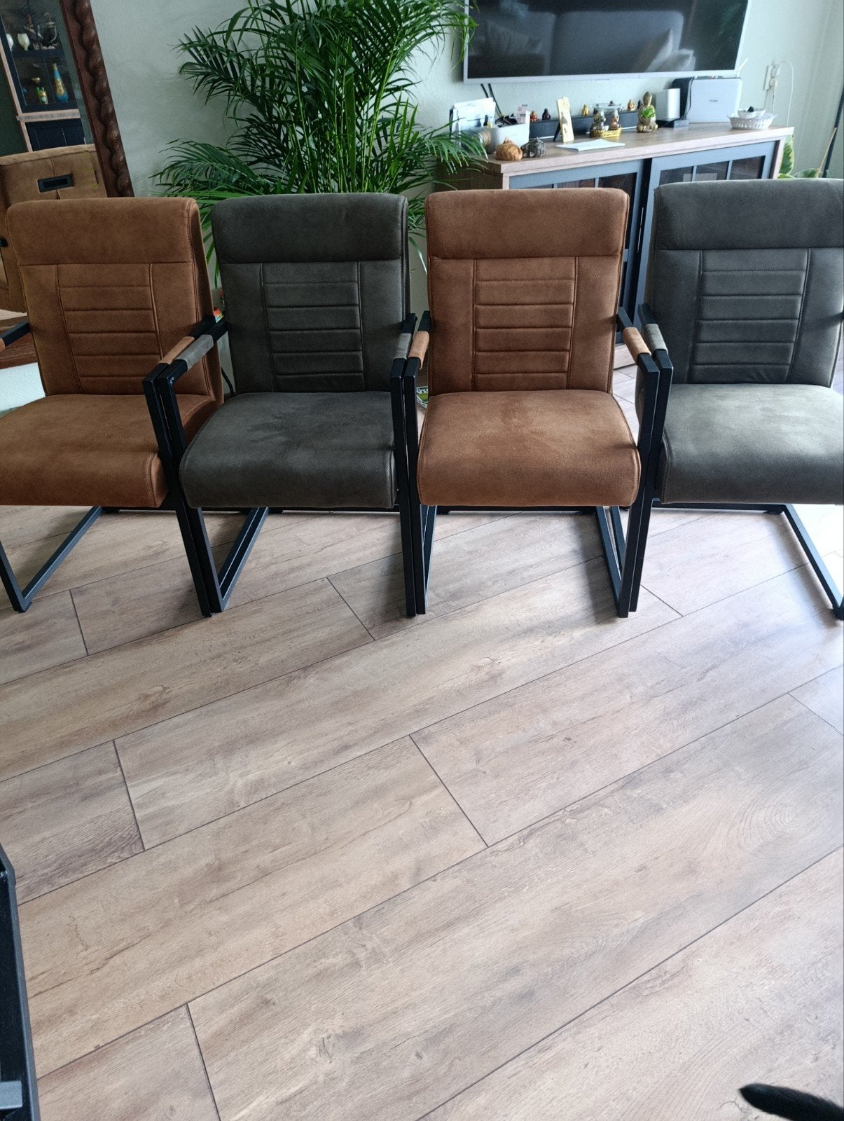 4 zgan eetkamer stoelen van profijtmeubelen, Overige kleuren, Industrieel., Ophalen of Verzenden, Zo goed als nieuw