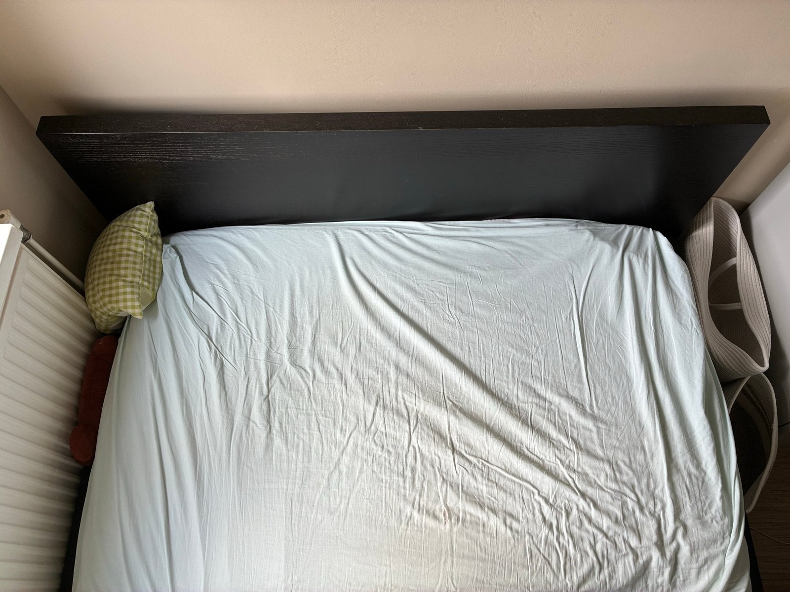 Gratis bed 140x200 cm ophalen in Nijmegen, Huis en Inrichting, Slaapkamer | Bedden, Ophalen, Gebruikt