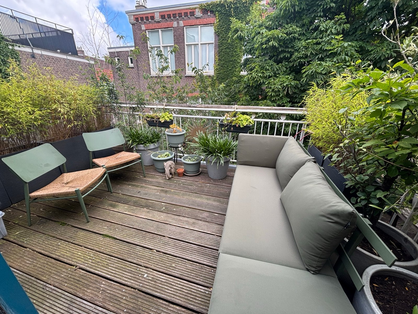 Lanterfant Tuinset: Bank met kussens en twee stoeltjes, Tuin en Terras, Tuinsets en Loungesets, Ophalen, Zo goed als nieuw, Overige materialen