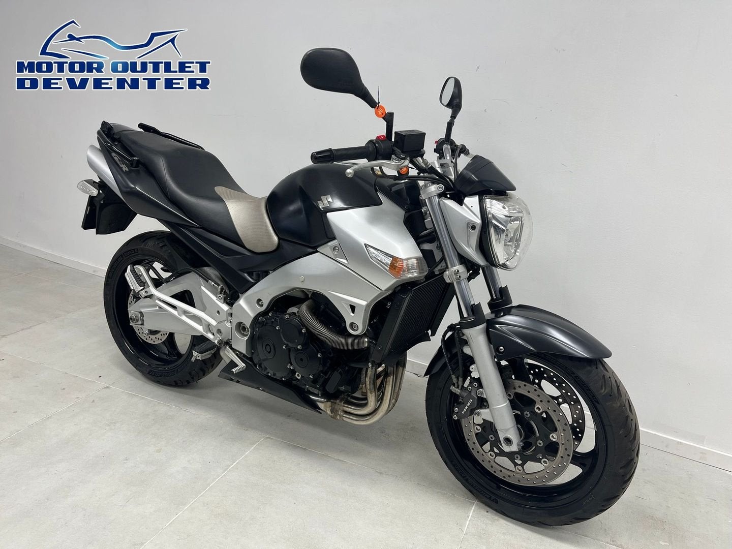 Mooie SUZUKI GSR 600 (bj 2008) GSR600, SUZUKI, 4 cilinders, Motorrijbewijs A, Bedrijf