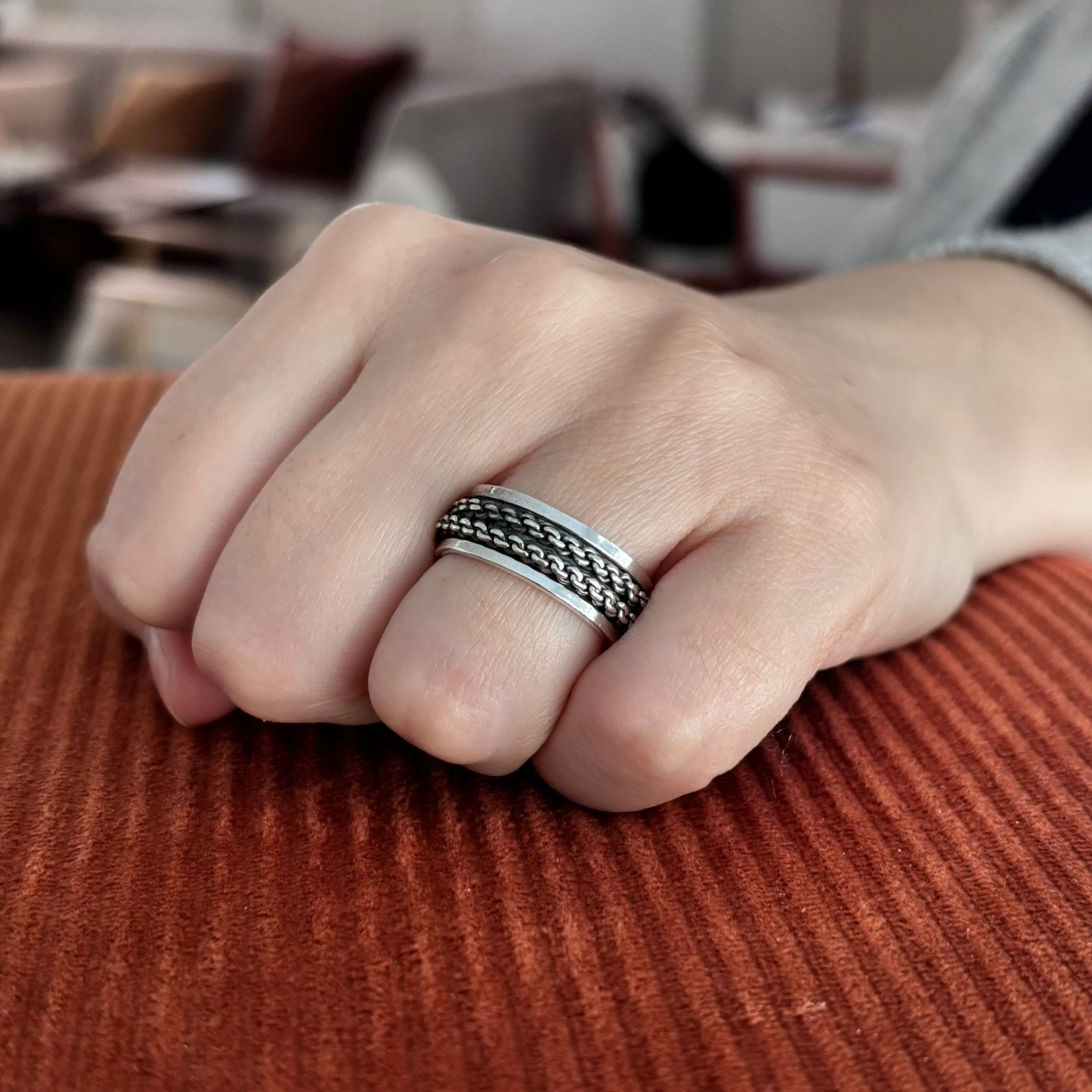 Zilveren draairing (925) met studs – anxiety/spinner ring, Sieraden, Tassen en Uiterlijk, Ringen, Ophalen of Verzenden, Zo goed als nieuw