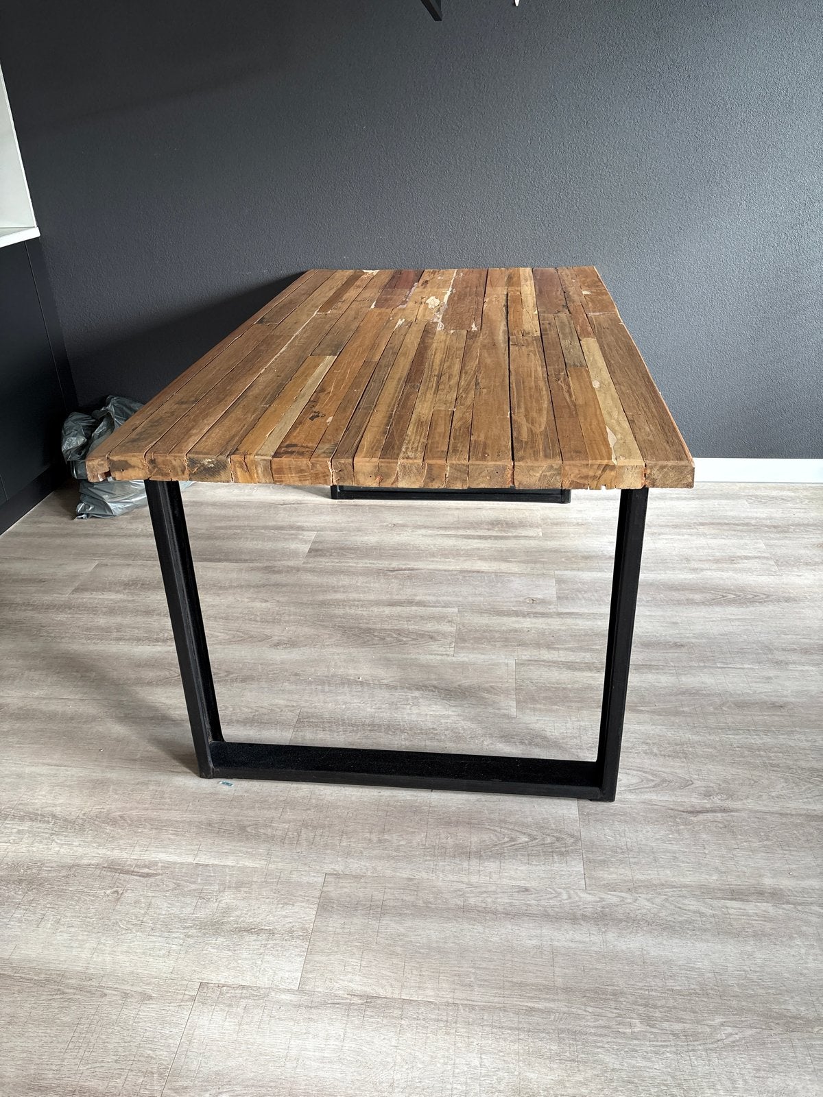 Unieke eettafel van Indonesisch vissersboot dek, Huis en Inrichting, Tafels | Eettafels, Ophalen, Gebruikt, 100 tot 150 cm, Vijf personen of meer
